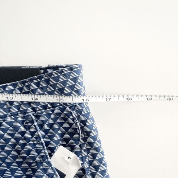 GAP Womens Summer Shorts Low Rise Geometric Blue Size 6 NWT - Picture 6 of 9